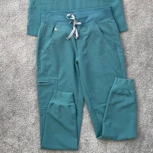 FIGS Zamora Scrub Pants